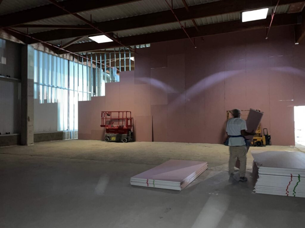 Estructura para recibir tabique de pladur ignifugo PYL knauf