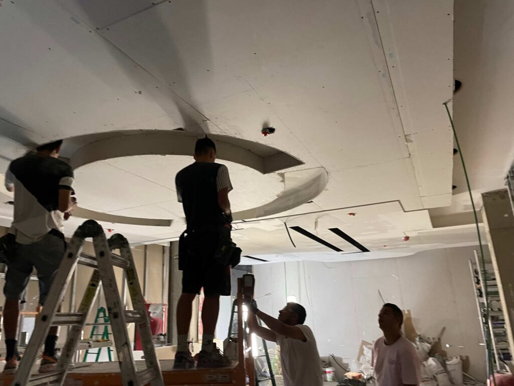 Falso techo en pladur - trasdosados en pladur - foseados para luz indirecta